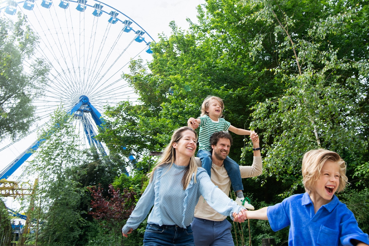 Verblijf in een 4- of 8-persoons bungalow in Walibi Village