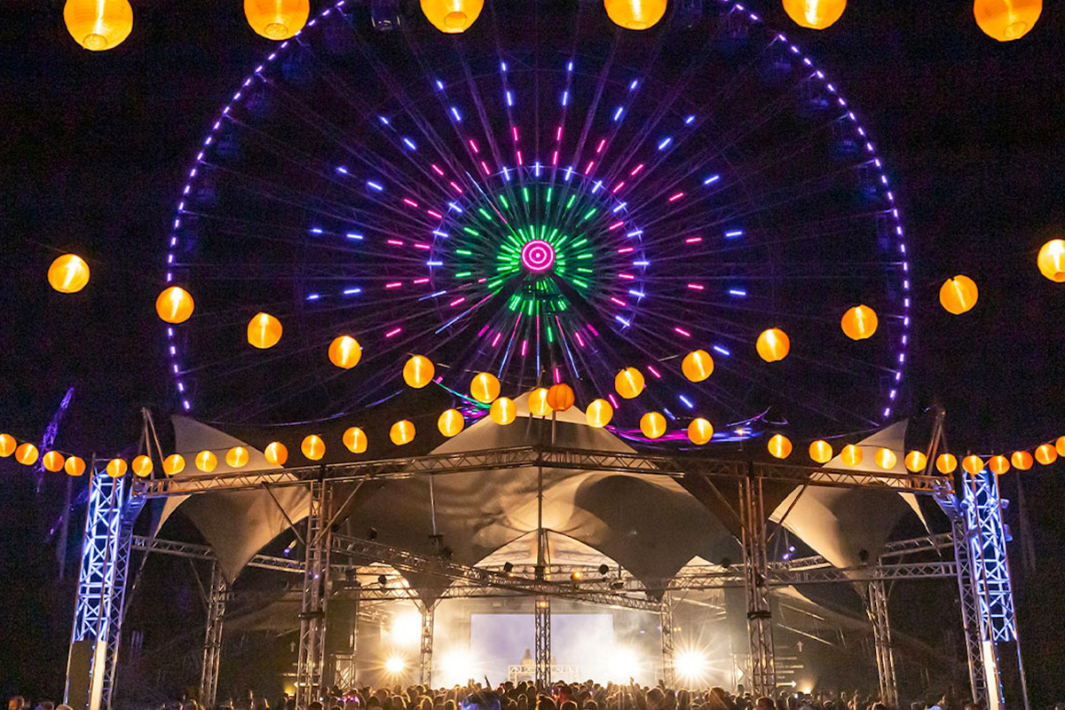 Verblijf in een 4- of 8-persoons bungalow in Walibi Village