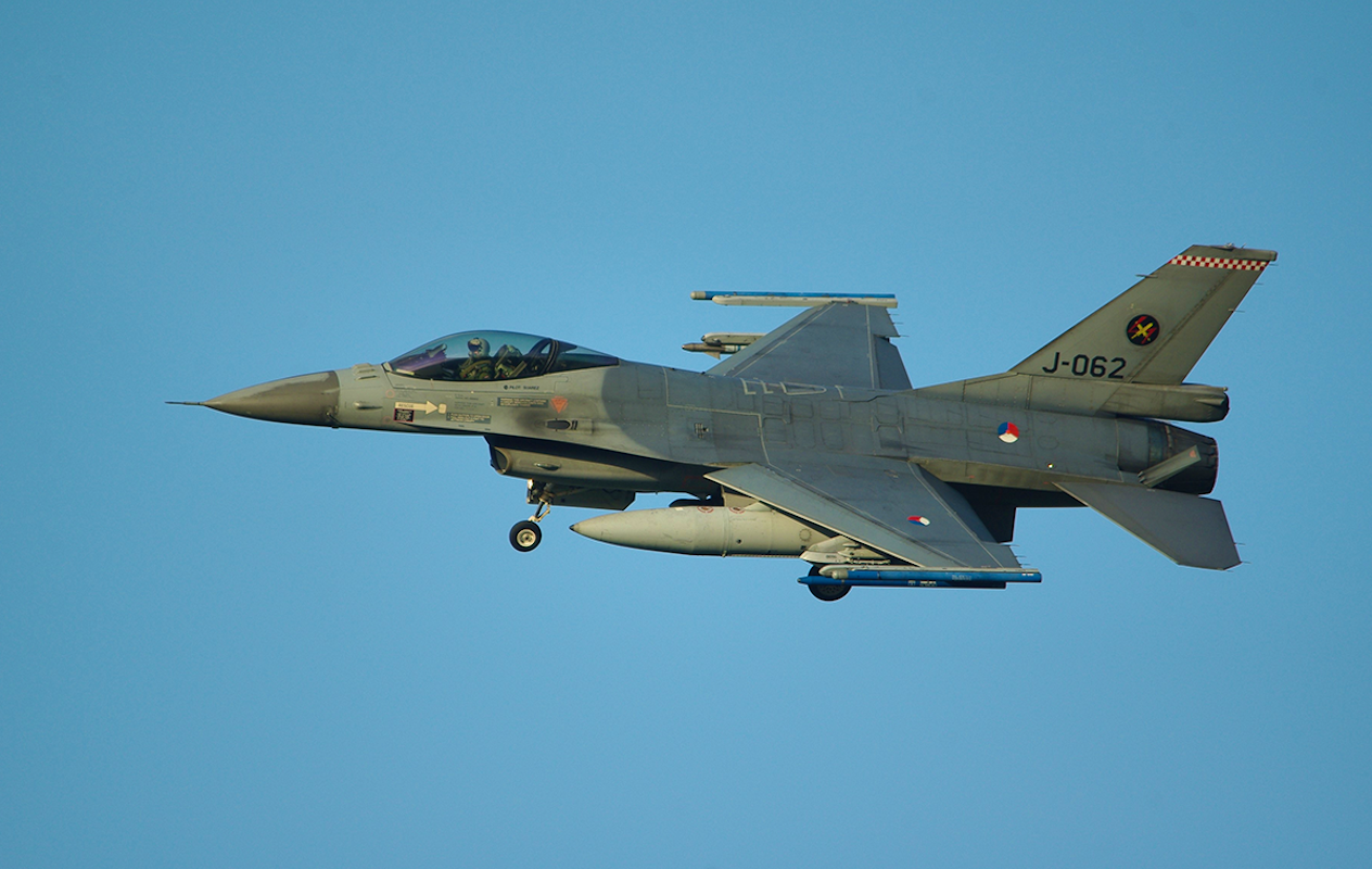 Vliegarrangement in de F-16 Flight Simulator (30 of 45 min)