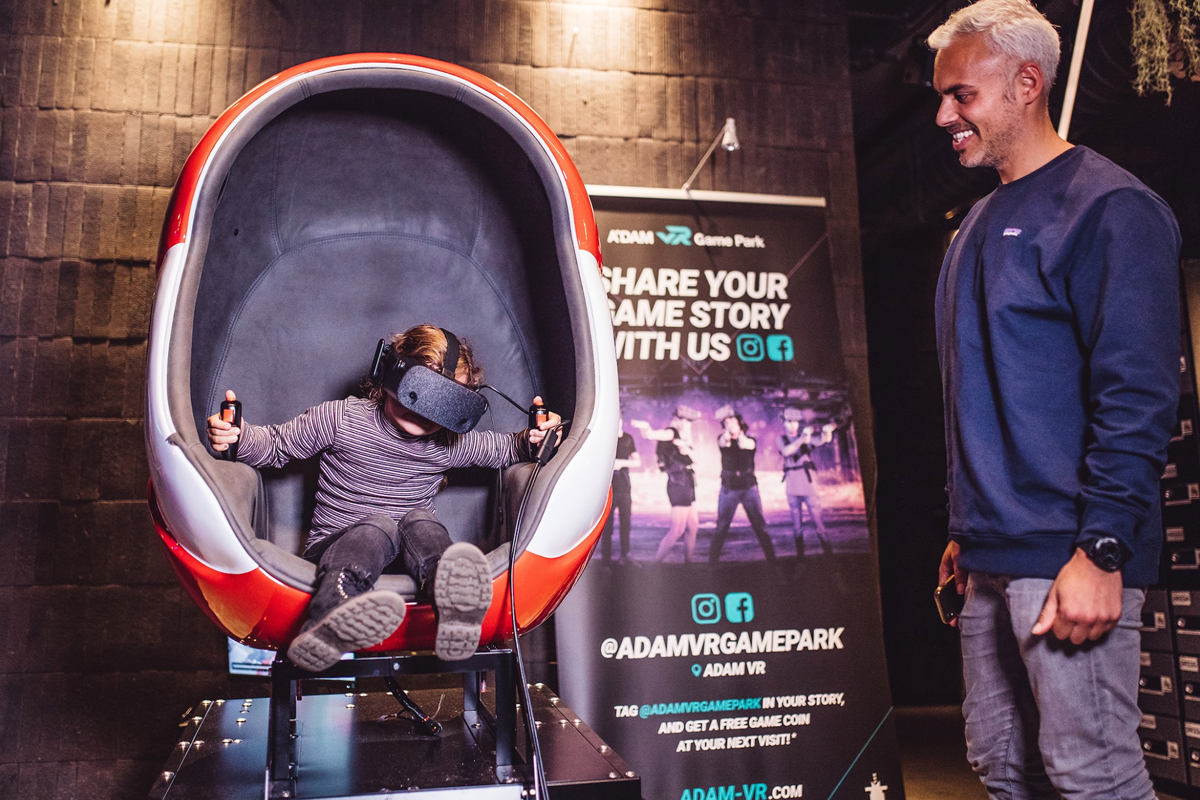 Ultimate Amsterdam VR Ride + drankje bij A'DAM VR
