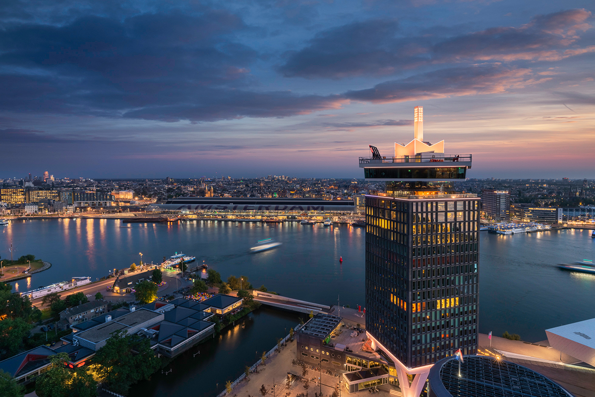Ultimate Amsterdam VR Ride + drankje bij A'DAM VR