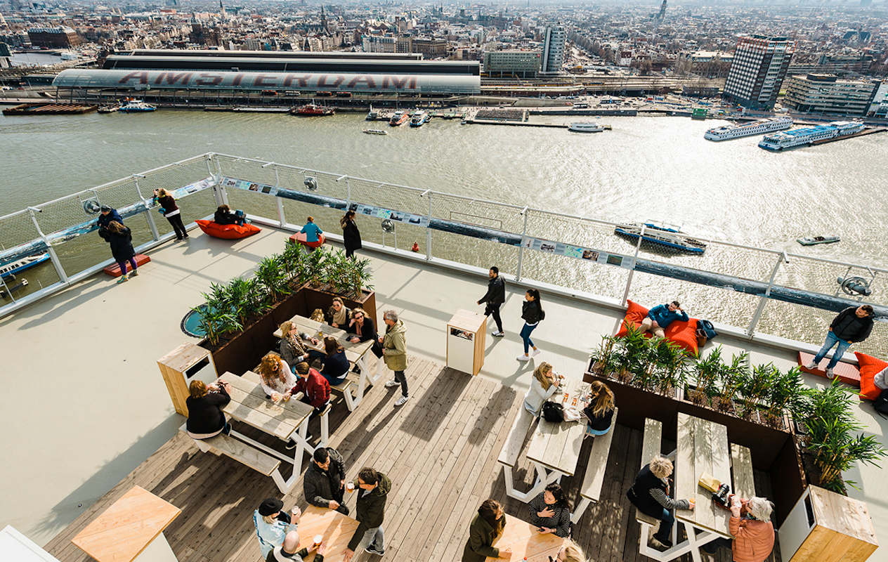 Ultimate Amsterdam VR Ride + drankje bij A'DAM VR