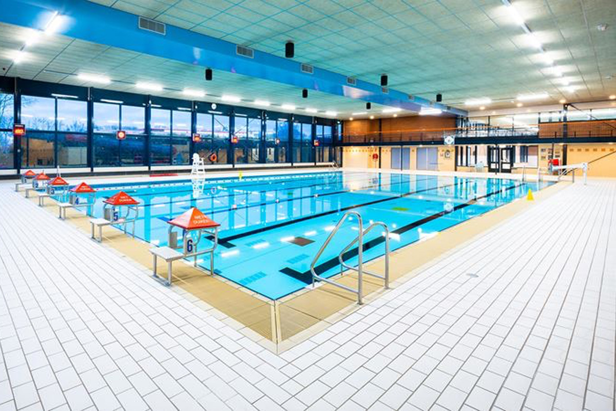 Vrij zwemmen bij zwembad De Grote Koppel