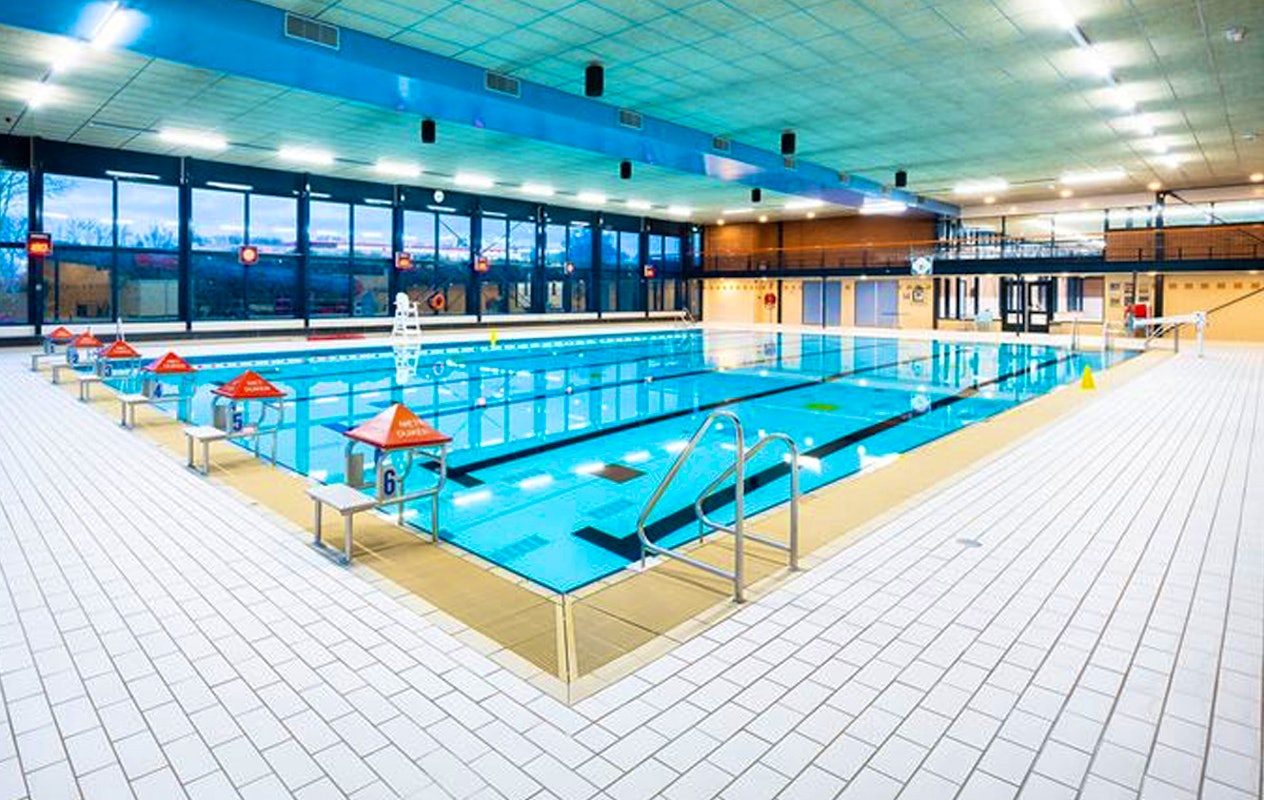 Vrij zwemmen bij zwembad De Grote Koppel