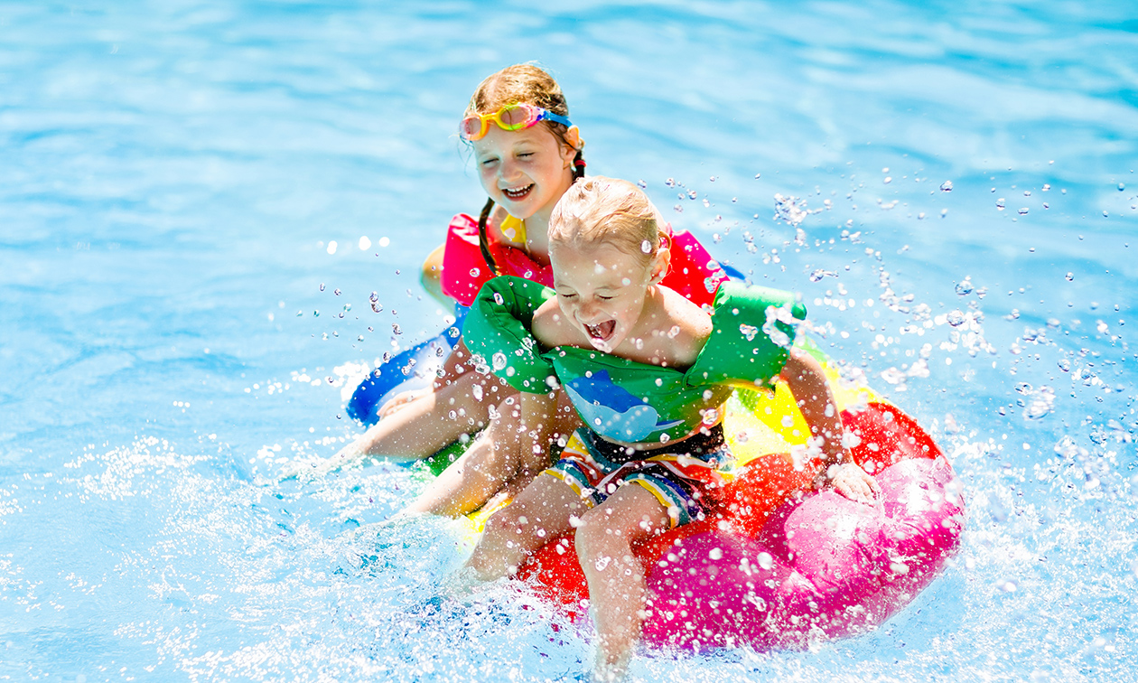 Vrijzwemmen bij Zwembad De Waterdam