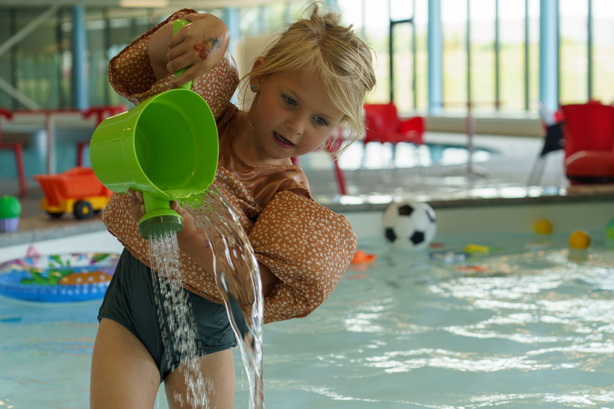 Vrijzwemmen + ranja + zakje chips bij Zwembad Lemmer