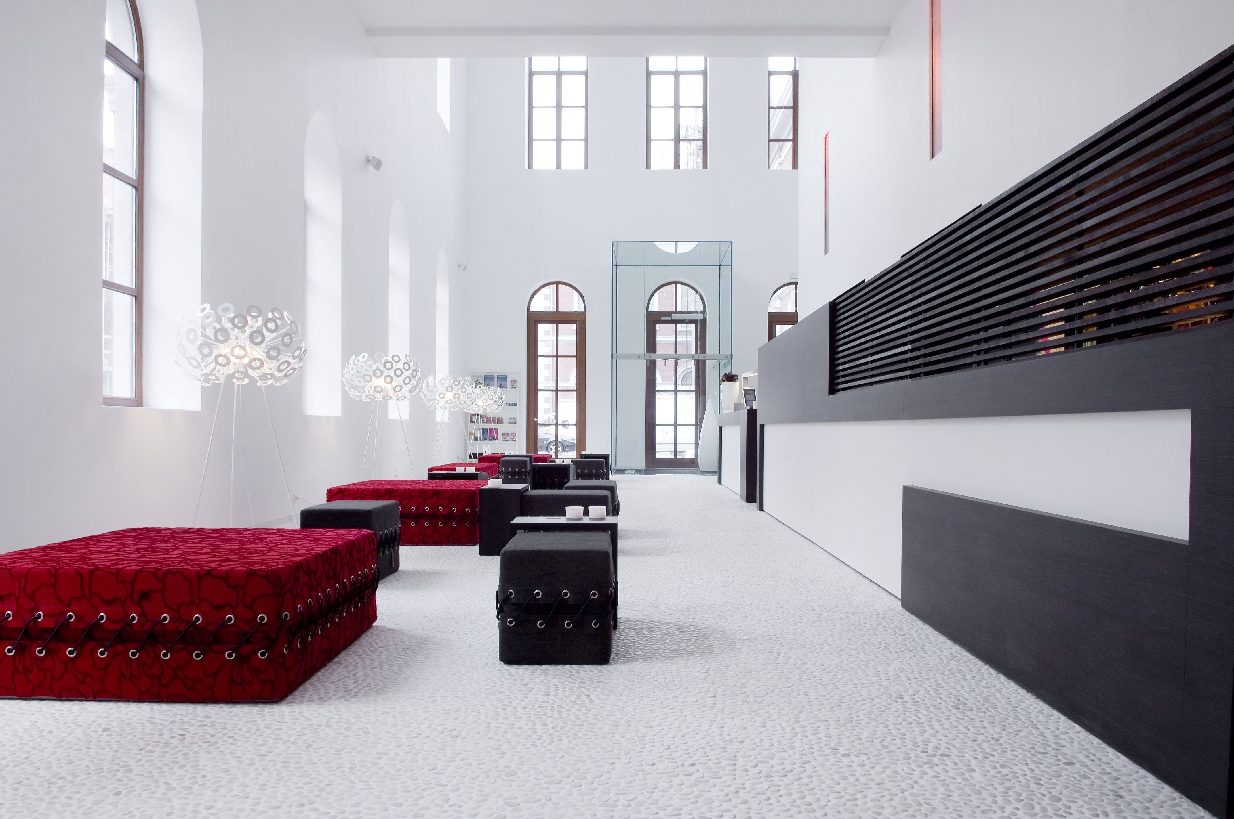 Eburon Hotel - Different Hotels