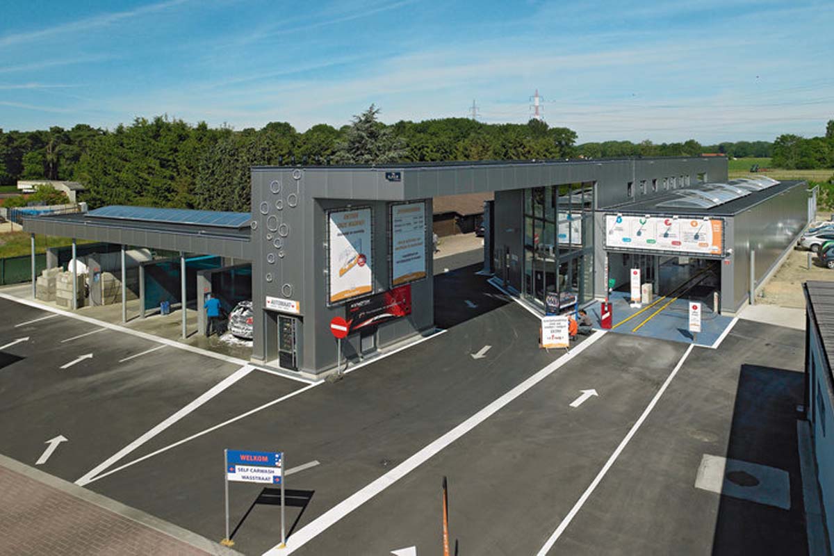 Wasbeurt bij Autowas Den Heikant