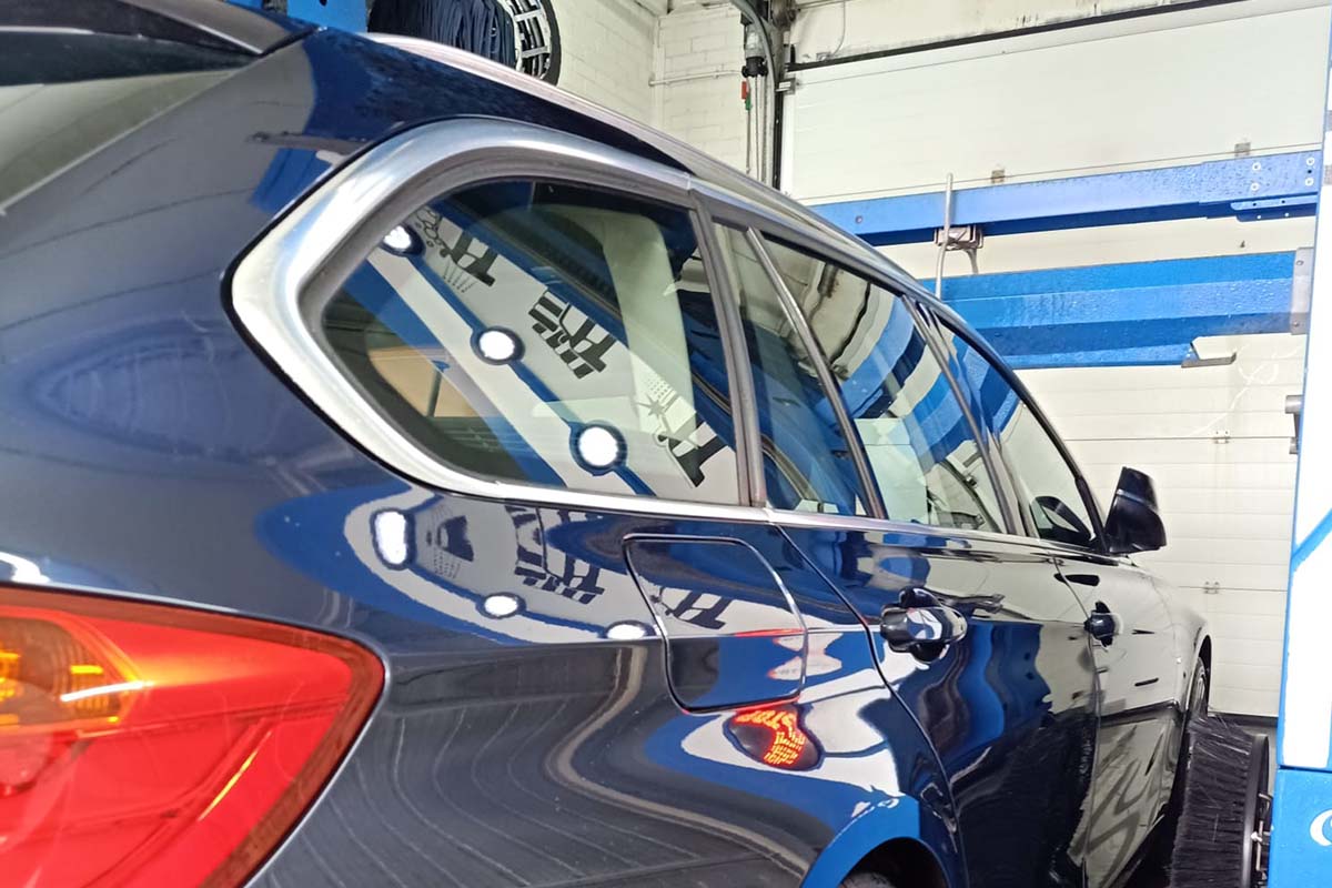 Wasbeurt bij Autowascentrum Dijkstra in Franeker