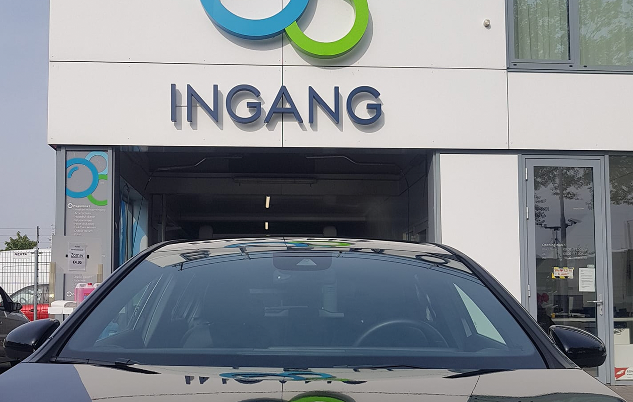 Wasbeurt bij Biemond Carwash Aalsmeer