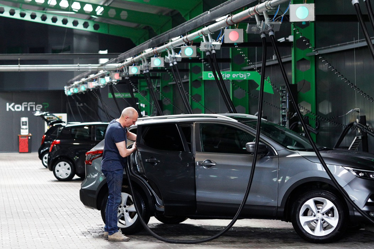 Wasbeurt bij A7 Carwash in Kolham