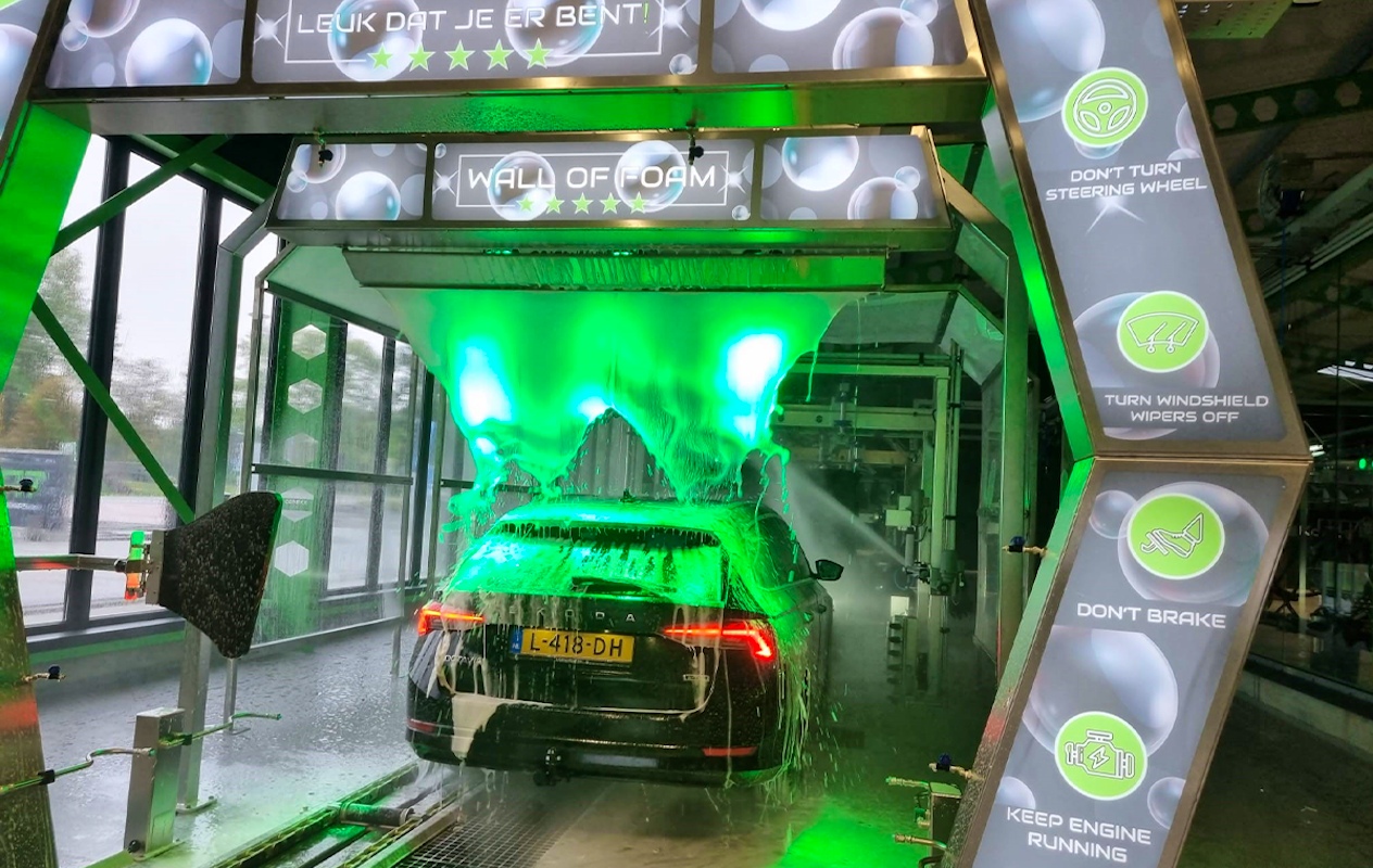 Wasbeurt bij A7 Carwash in Kolham