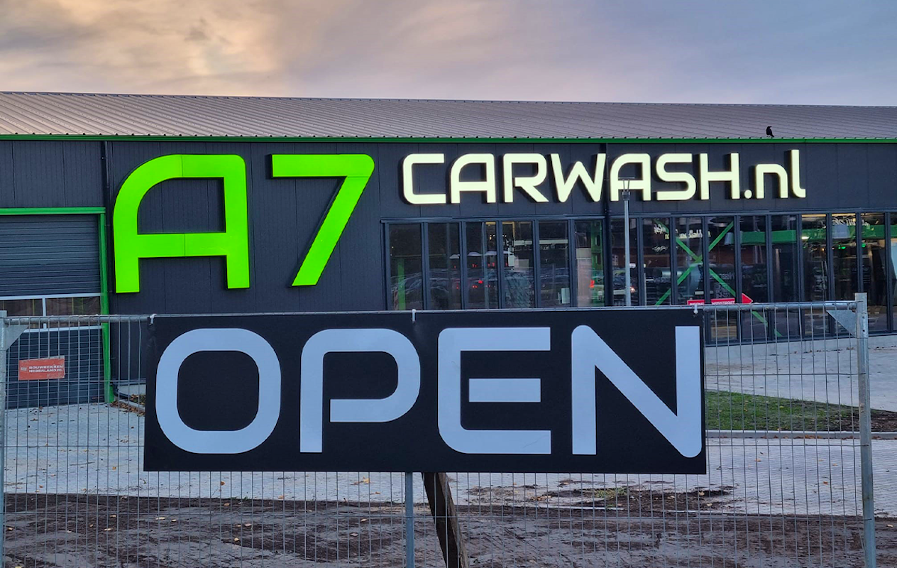 Wasbeurt bij A7 Carwash in Kolham
