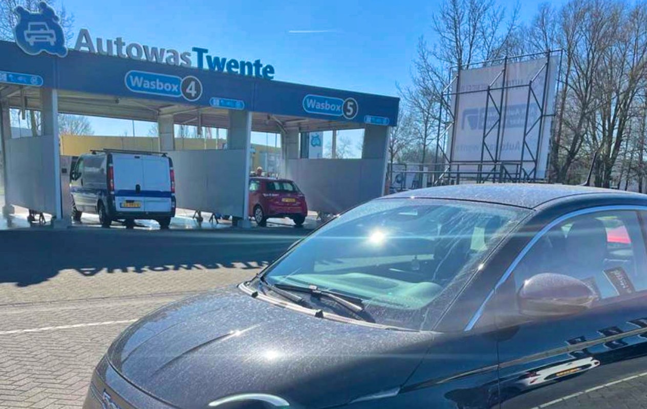 Wasbeurt bij Autowas Twente