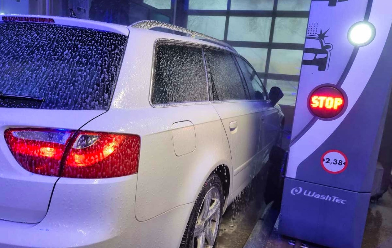 Wasbeurt bij Autowas Twente