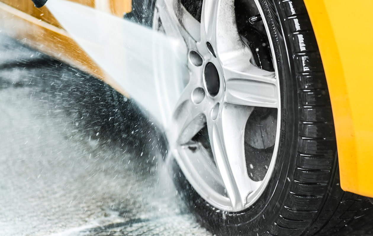 Wasbeurt bij Autowaspark Nijkerk