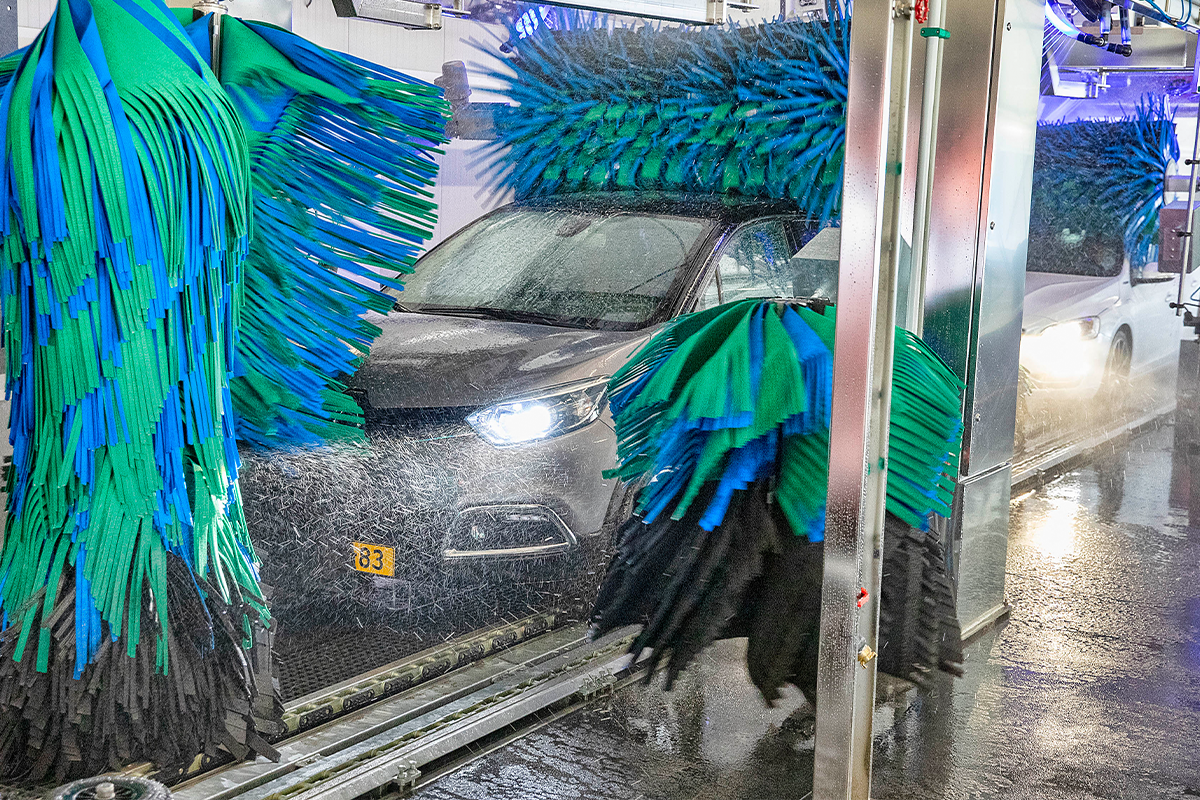 Wasbeurt bij Autowasstraat Witte Paal
