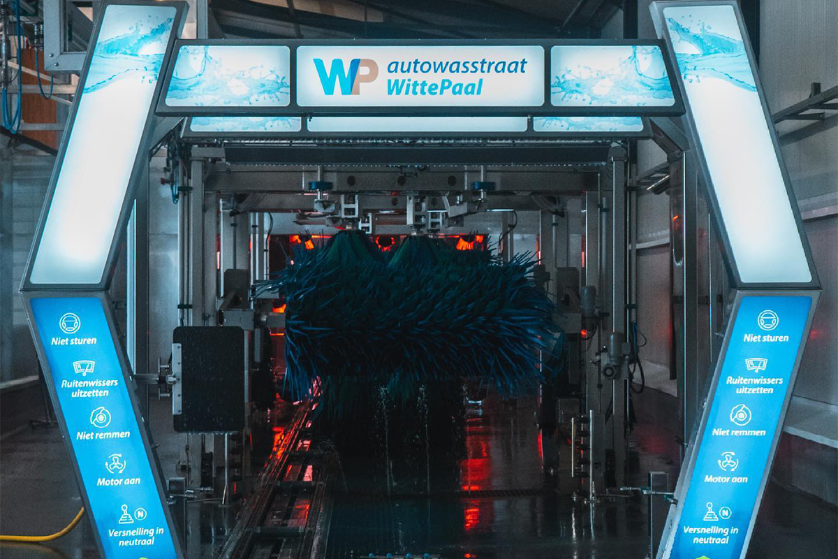Wasbeurt bij Autowasstraat Witte Paal