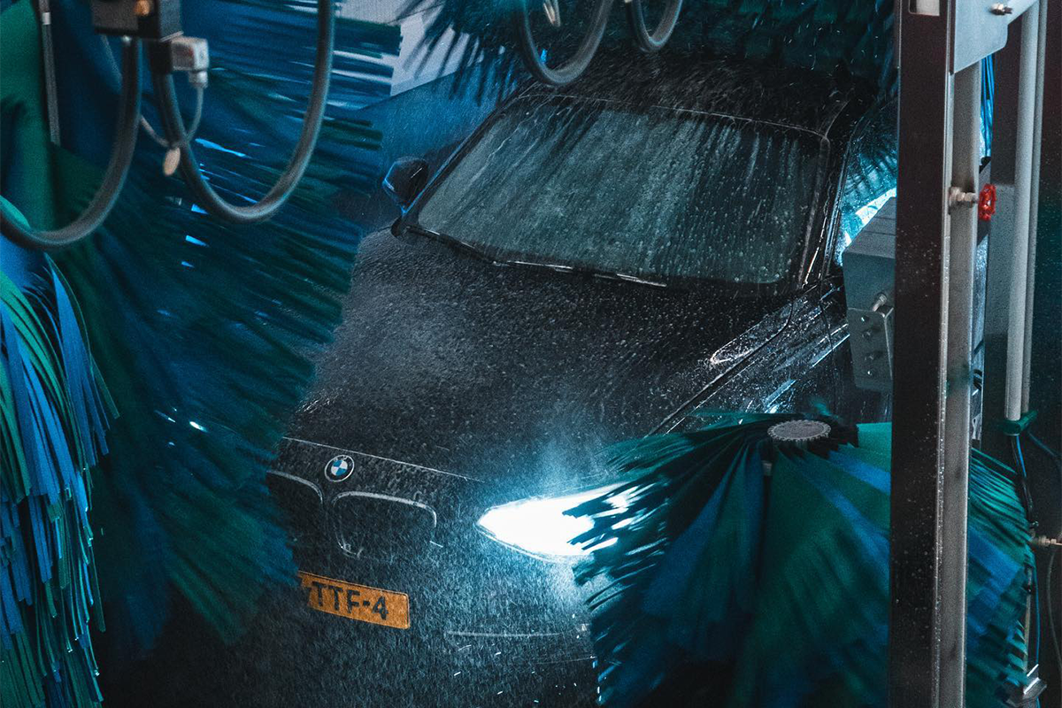 Wasbeurt bij Autowasstraat Witte Paal