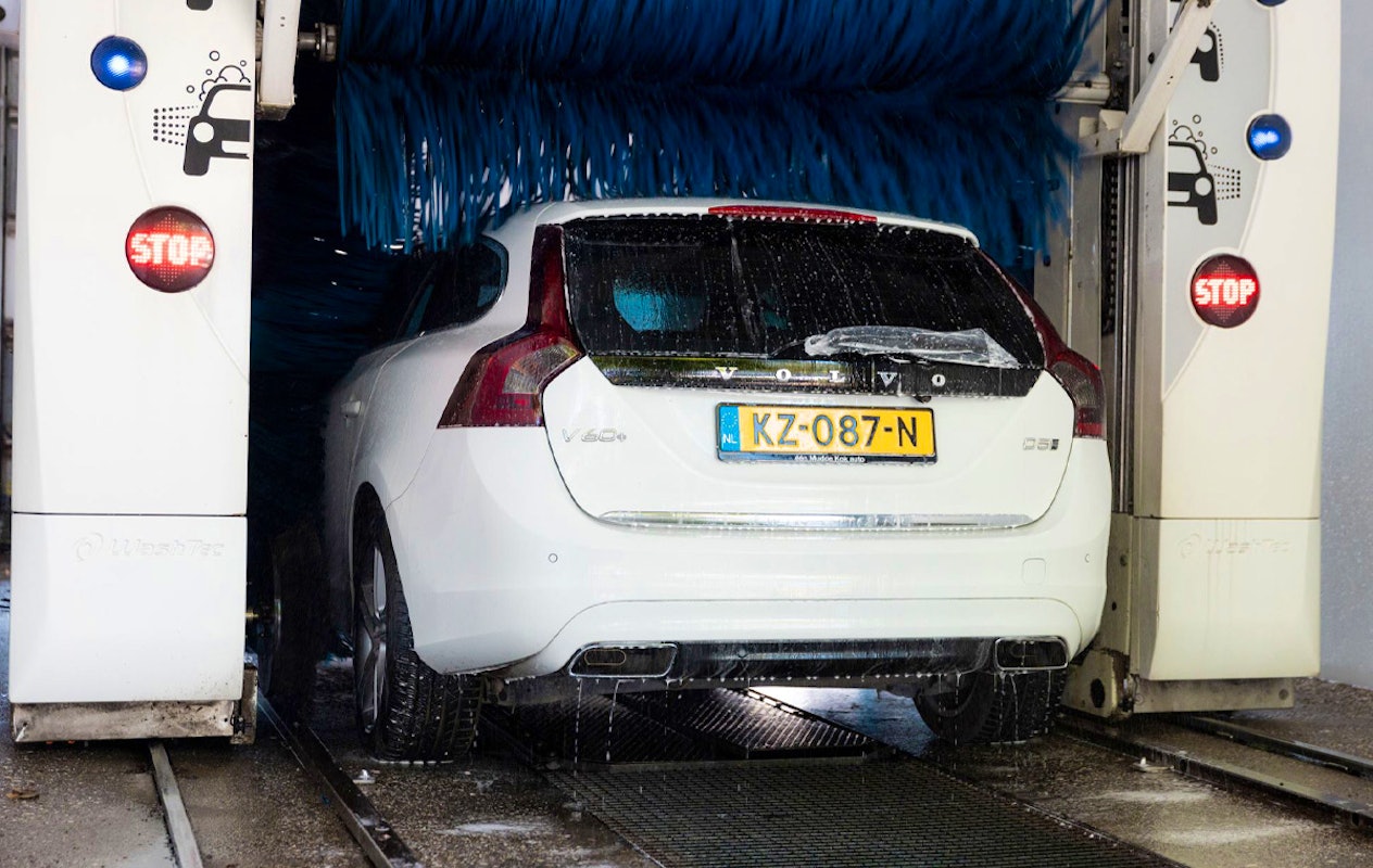 Wasbeurt bij Van Staveren Carwash (6 locaties)