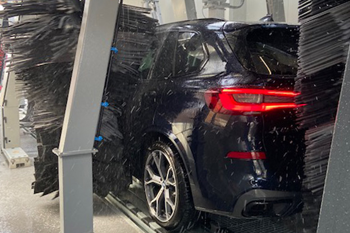 Wasbeurt bij Brandschoon Carwash