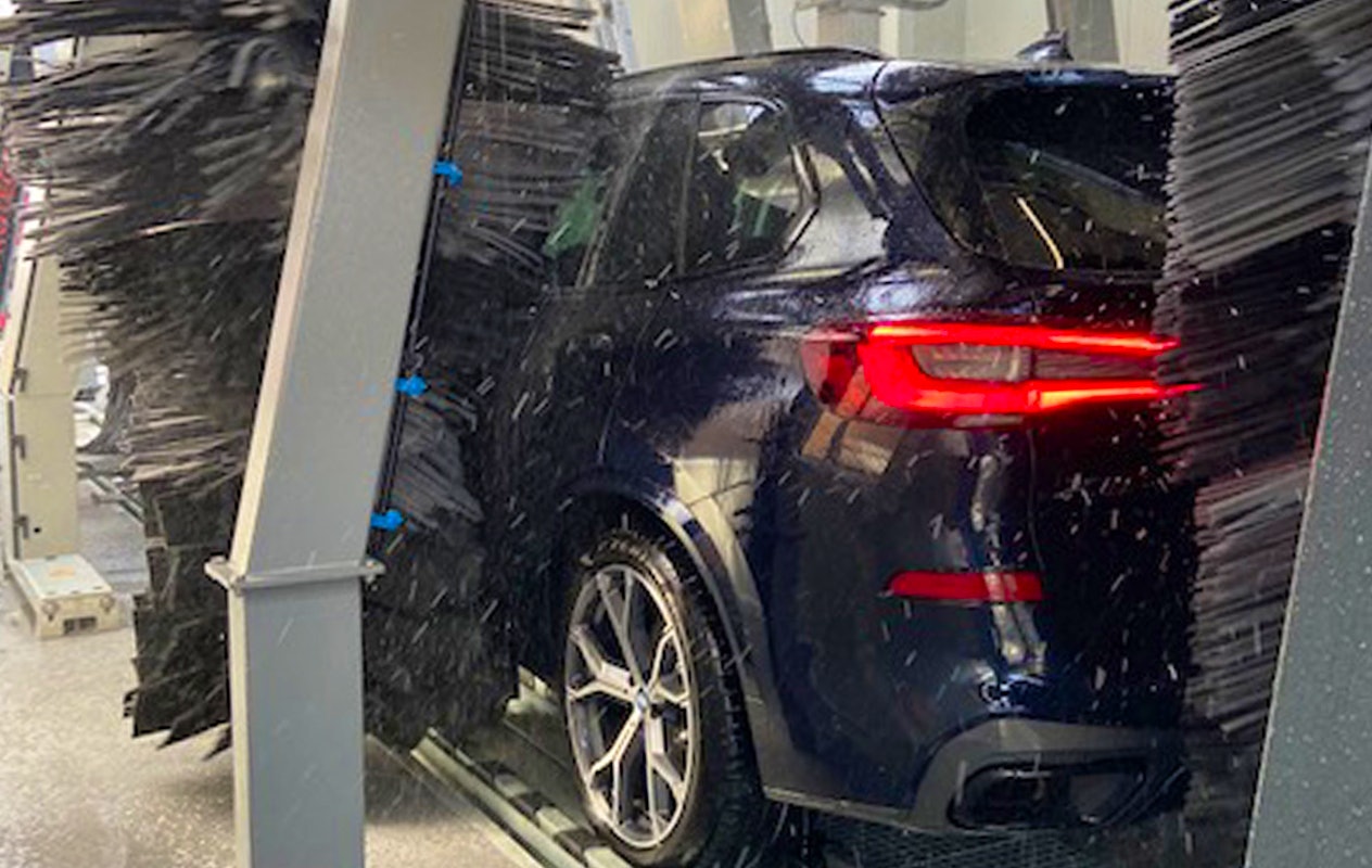 Wasbeurt bij Brandschoon Carwash