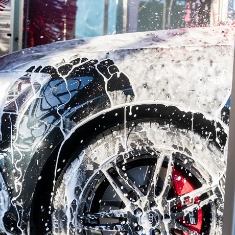 Wasbeurt bij Carwash De Wetering Utrecht