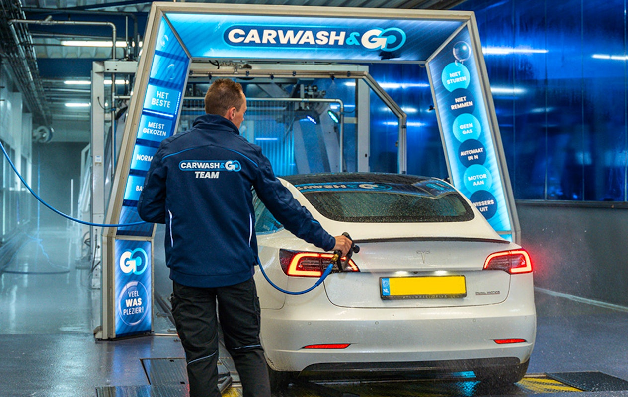 Wasbeurt bij Carwash&Go Soest