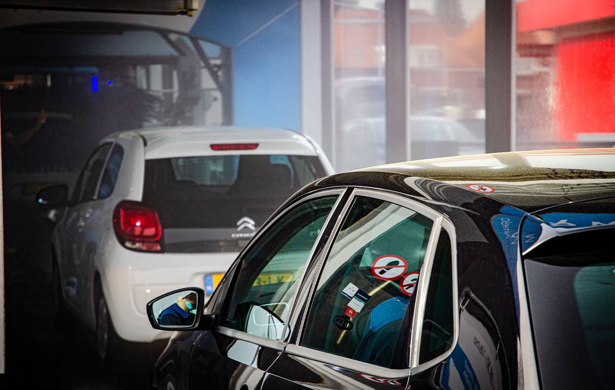 Wasbeurt bij Carwash Washin Almelo 