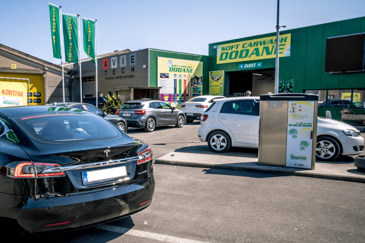 Lavage chez Carwash Dodane
