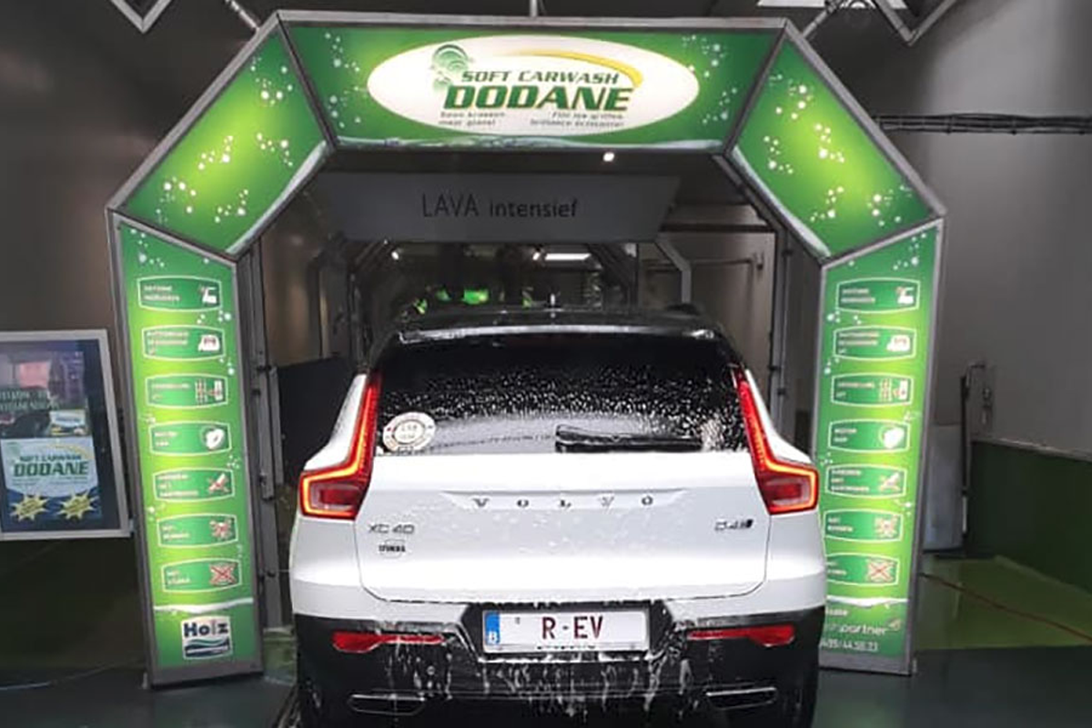 Lavage chez Carwash Dodane