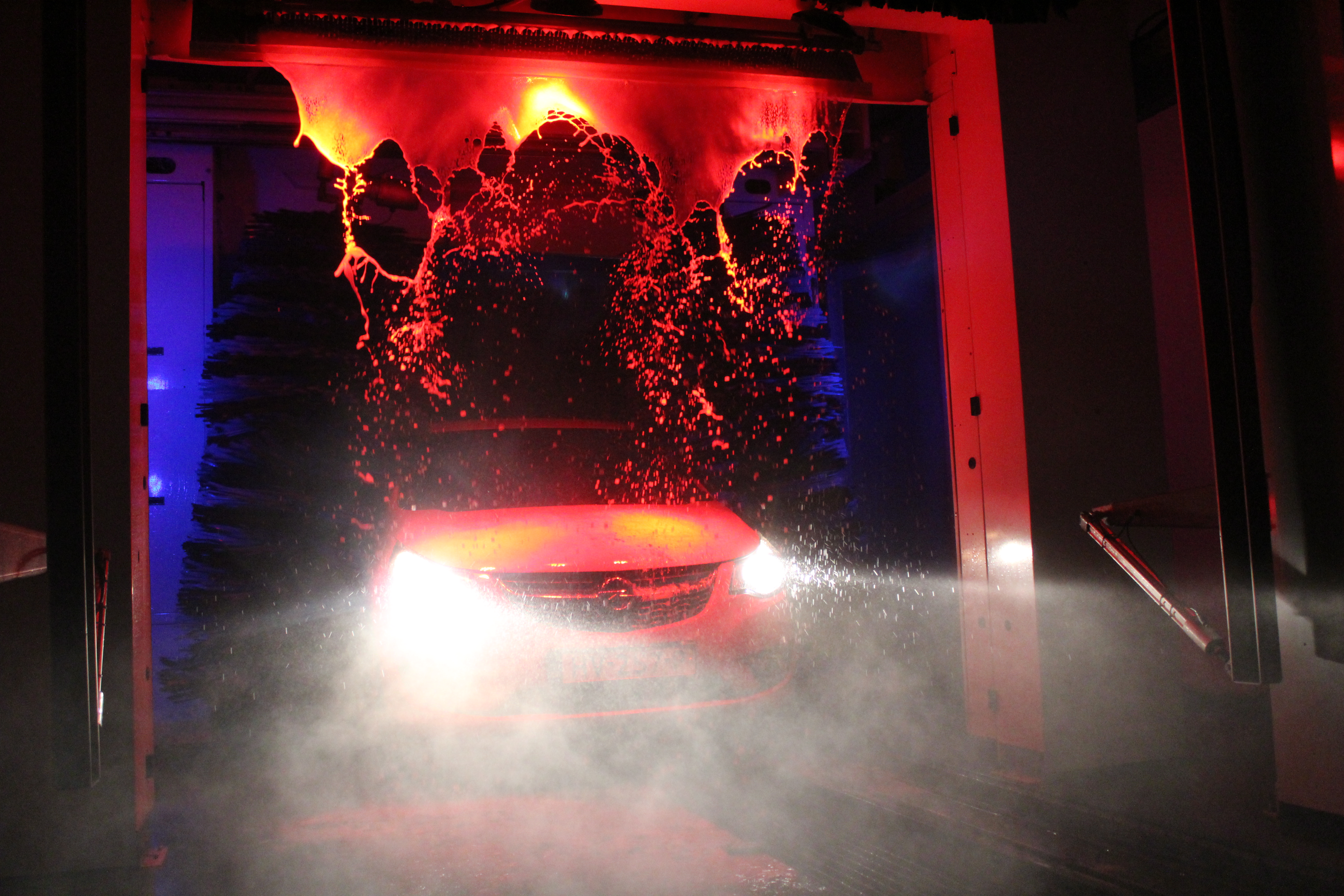 Wasbeurt bij Carwash Loman Heteren