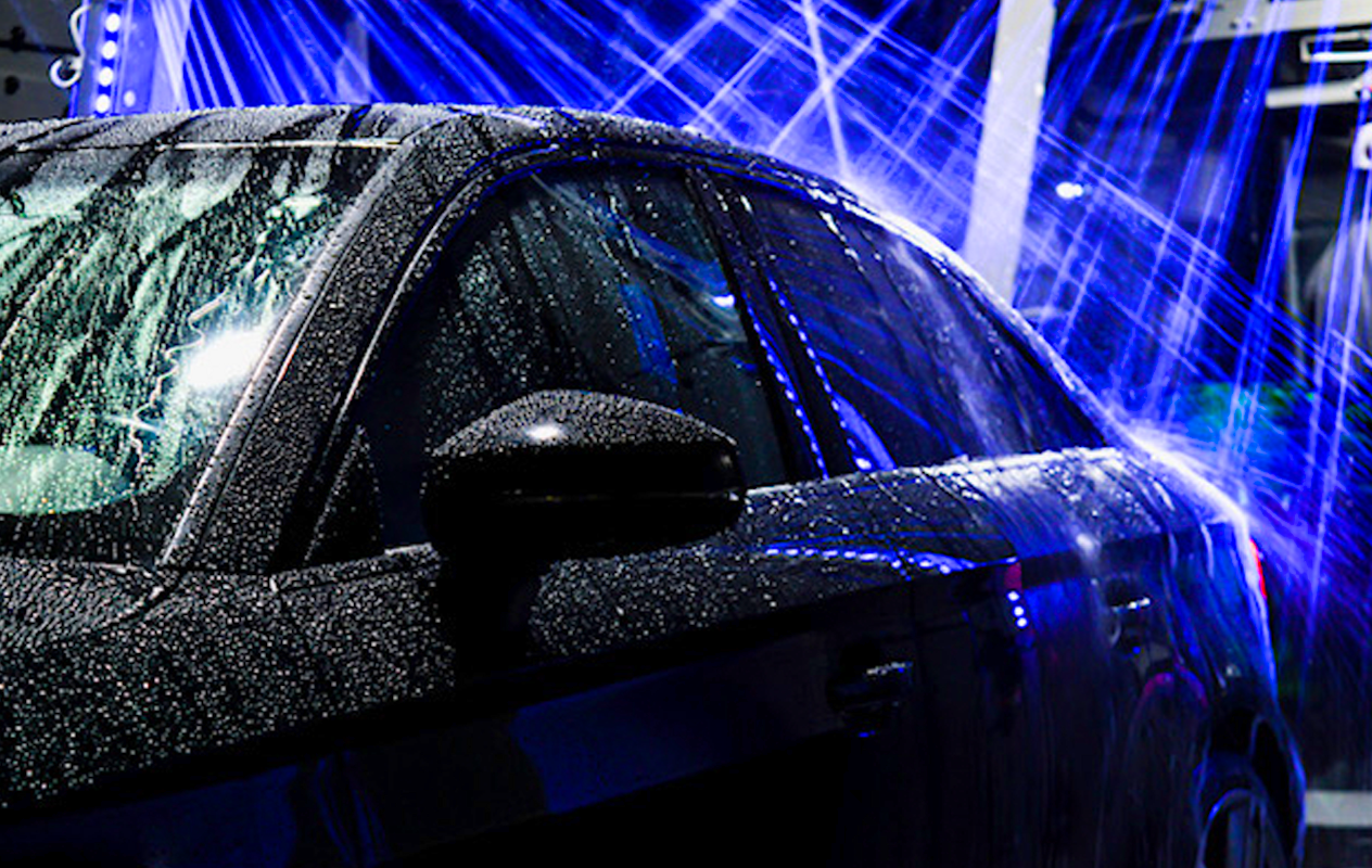 Wasbeurt bij Carwash van Essen