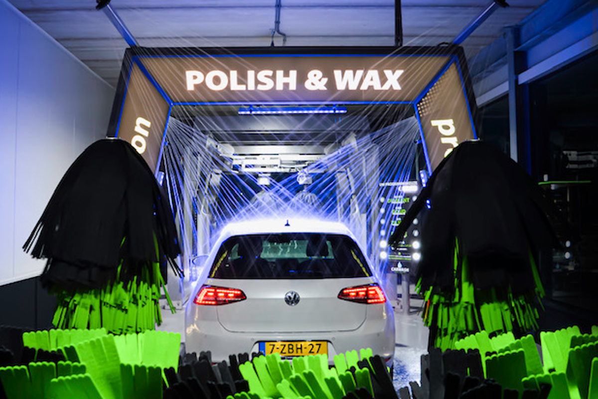 Wasbeurt bij Carwash van Essen