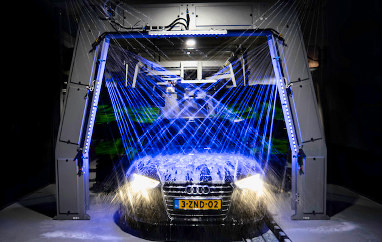 Wasbeurt bij Carwash van Essen