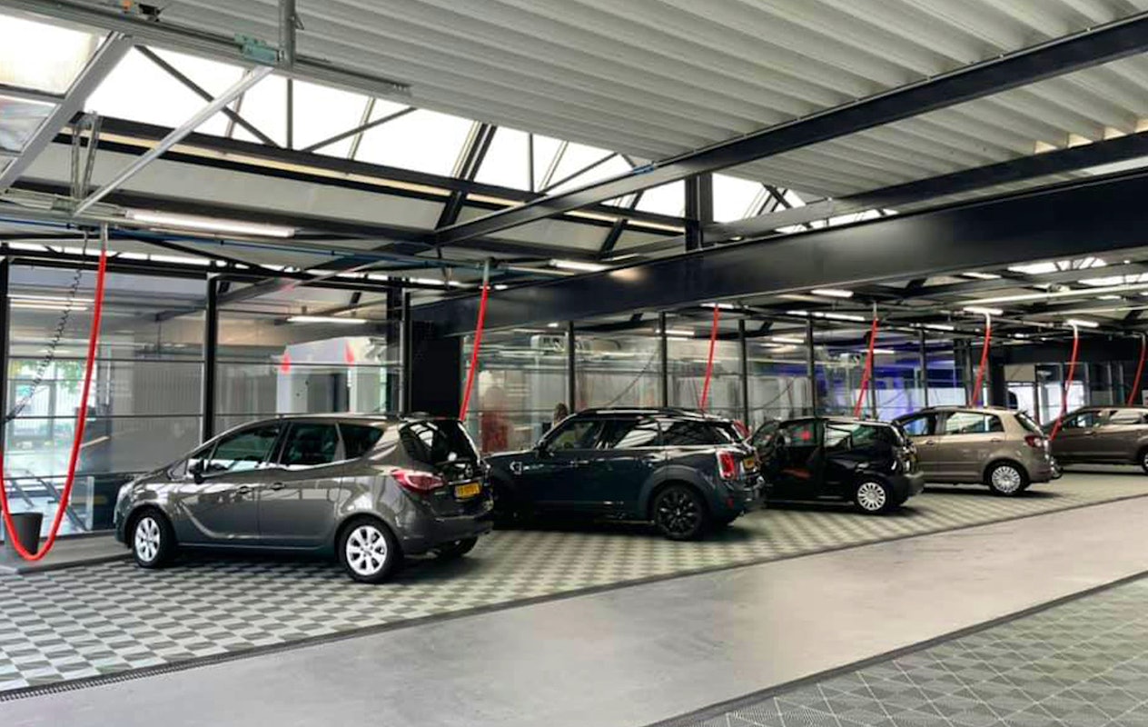 Wasbeurt bij City Carwash Oirschot