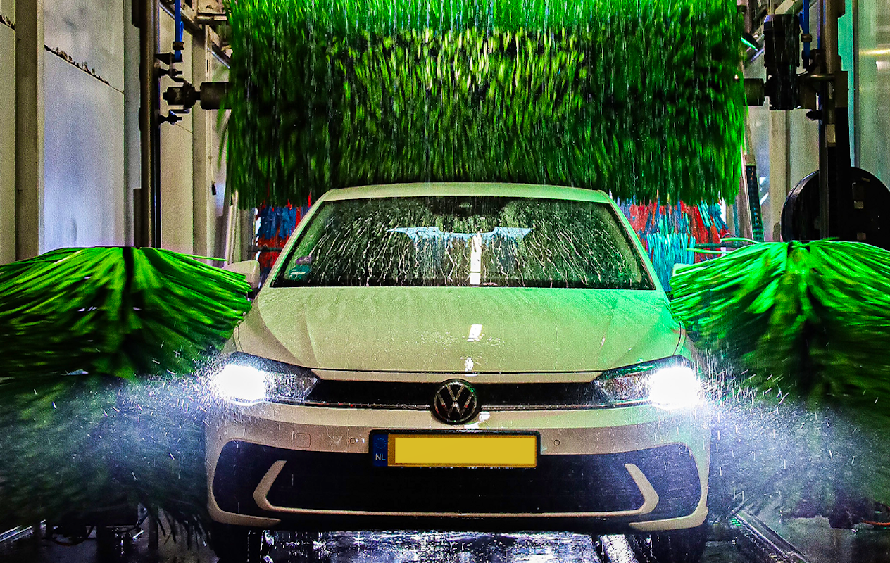 Wasbeurt bij De Wasstraat De Bilt