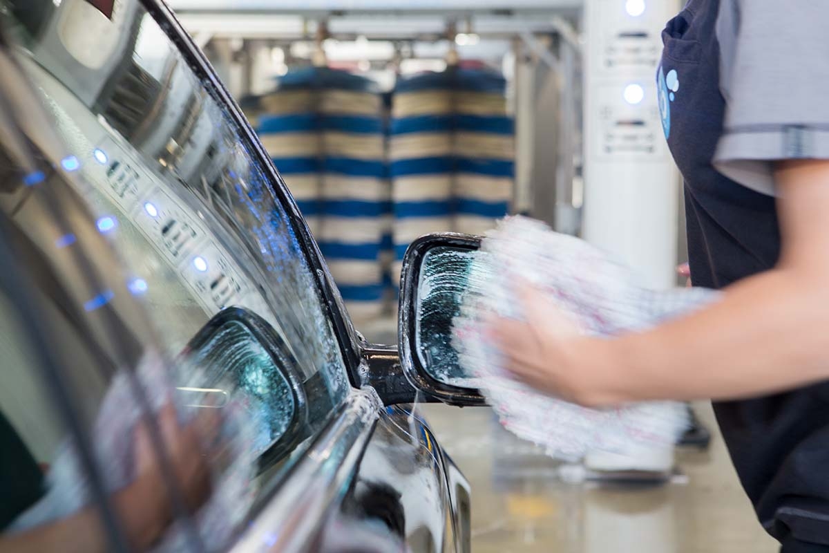 Wasbeurt bij GoCarwash Veghel