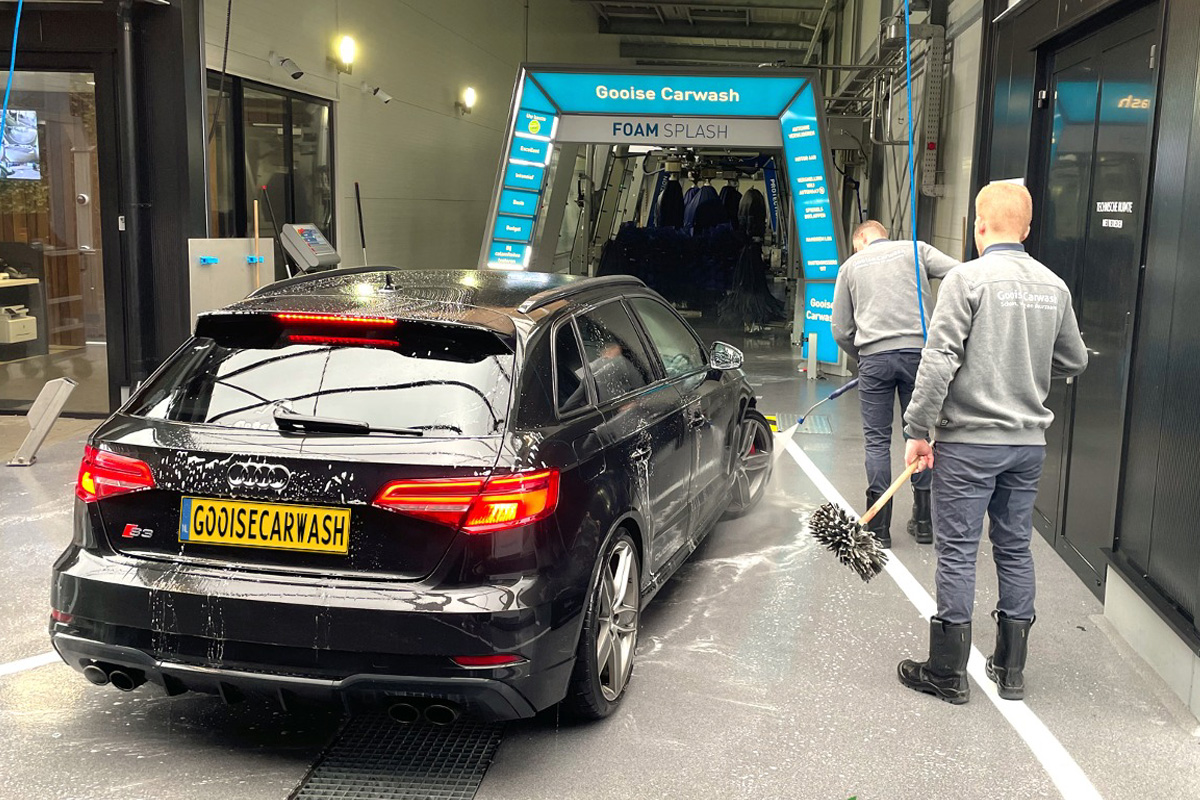 Wasbeurt bij Gooise Carwash