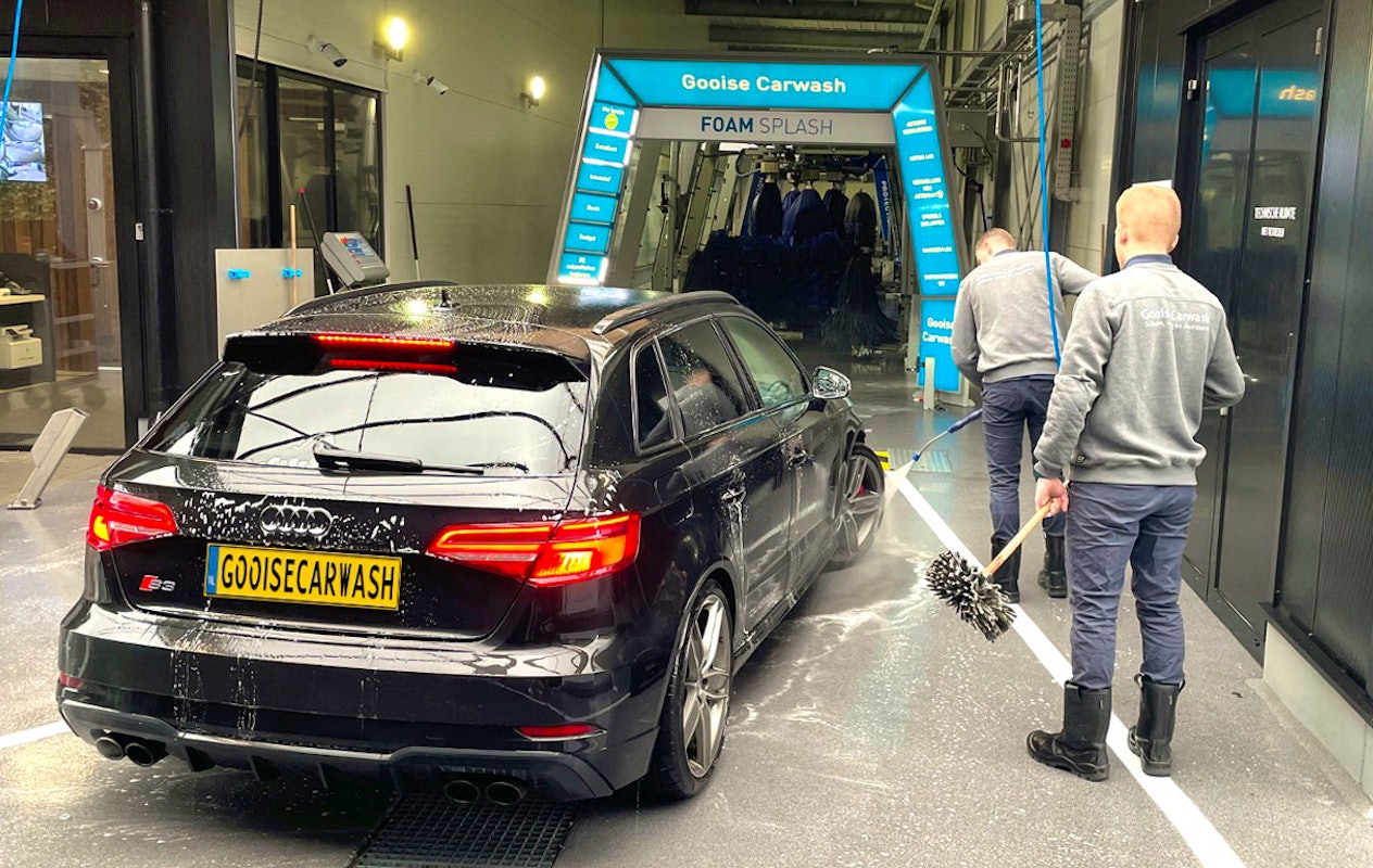 Wasbeurt bij Gooise Carwash