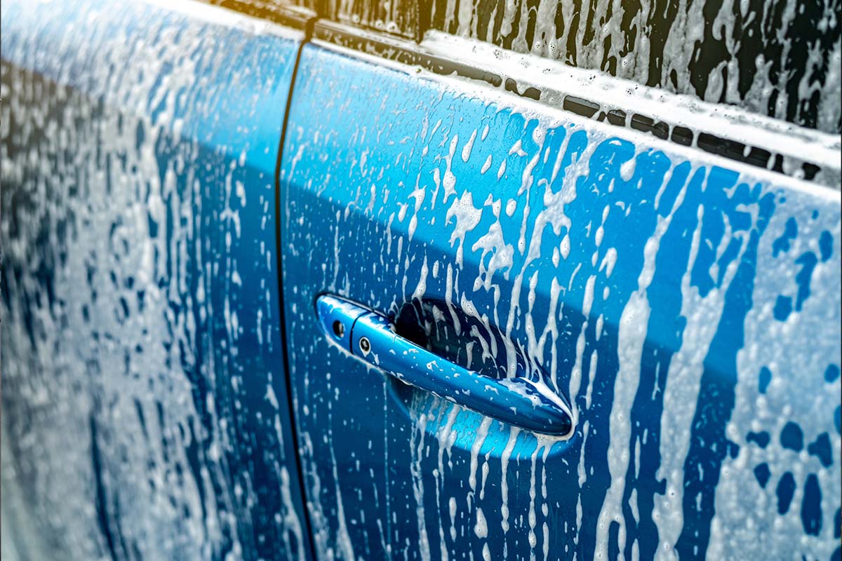 Wasbeurt bij iClean Carwash Deventer