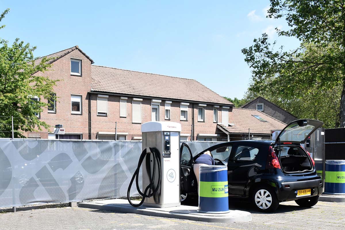 Wasbeurt bij JelCo Carwash in Helmond