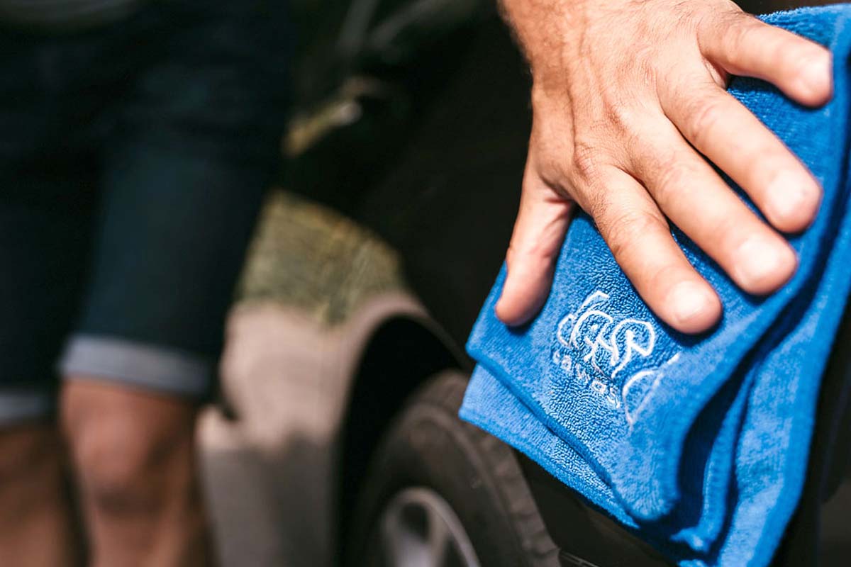 Wasbeurt bij JES Carwash in Essen of Beerse