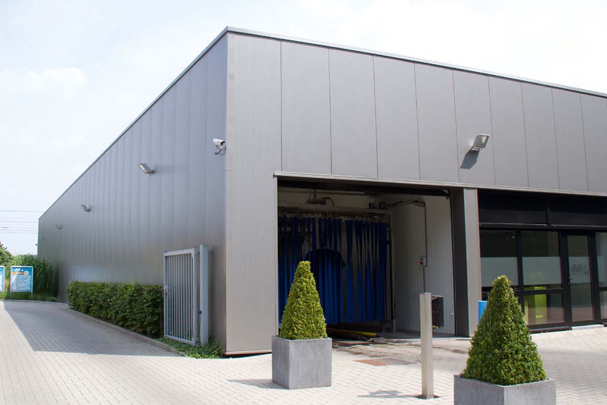 Wasbeurt bij JES Carwash in Essen of Beerse