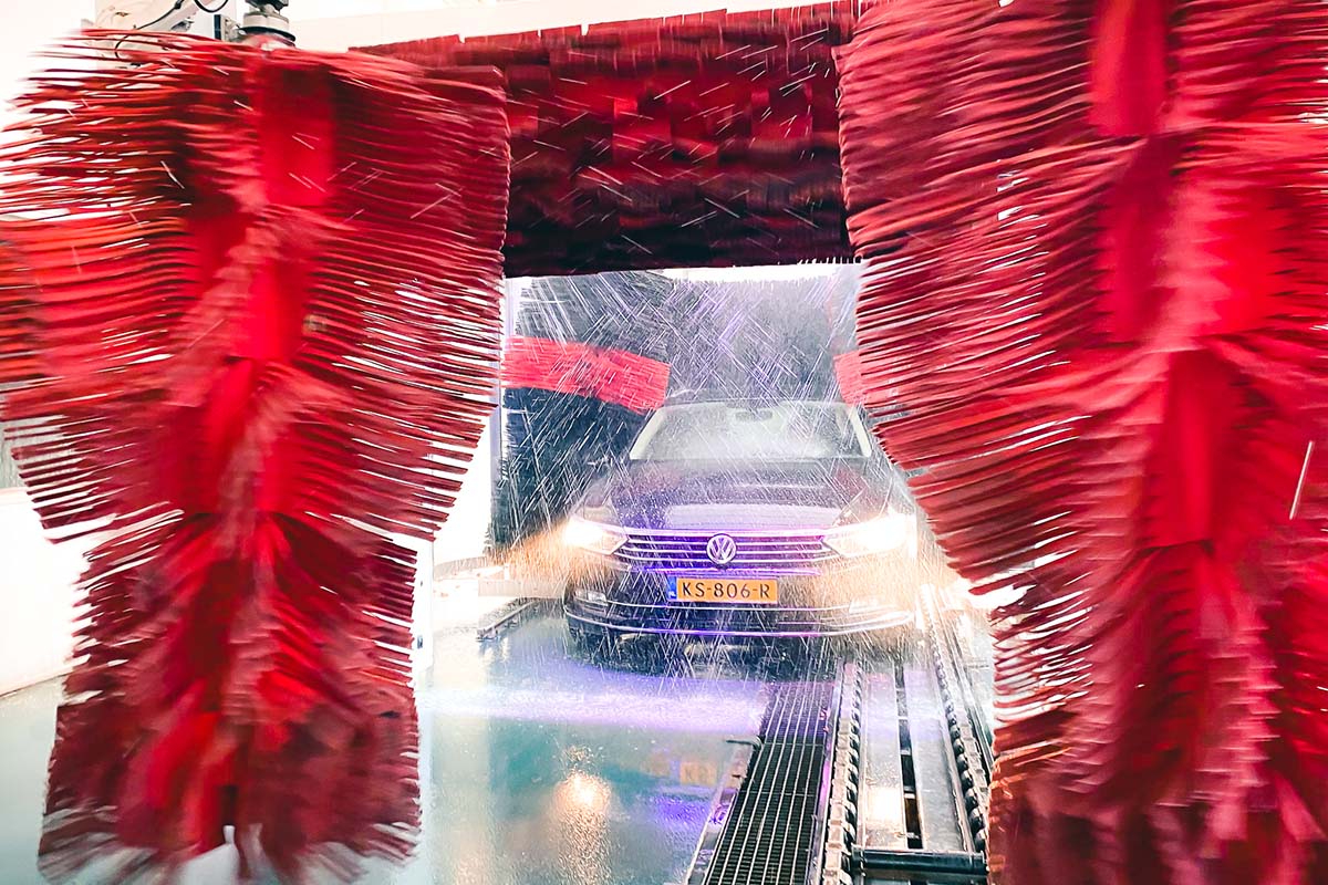 Wasbeurt bij Autowaspark Kuzee Goes, Middelburg, Oost-Souburg of Terneuzen