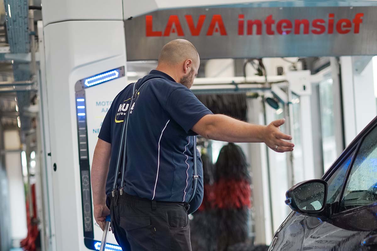 Wasbeurt bij Autowaspark Kuzee Goes, Middelburg, Oost-Souburg of Terneuzen