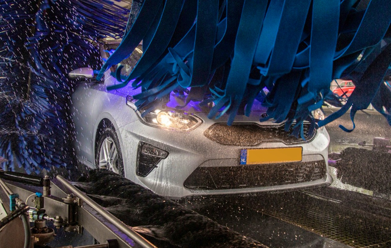 Wasbeurt bij Leus Carwash in Almelo, Twentepoort, Zutphen of Nijverdal