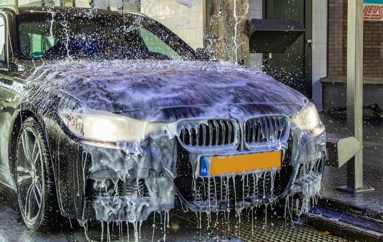 Wasbeurt bij Leus Carwash in Almelo, Twentepoort, Zutphen of Nijverdal