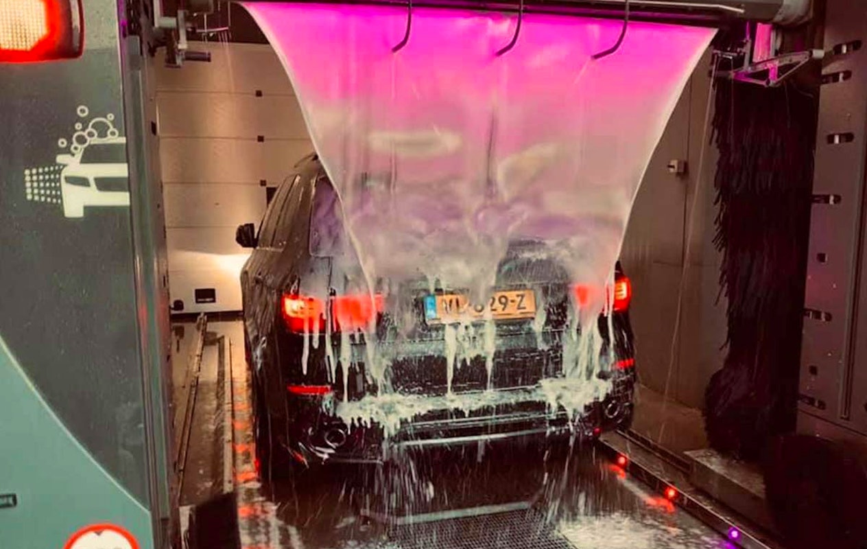 Wasbeurt bij Mr Carwash Zeist