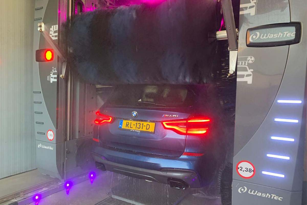 Wasbeurt bij Mr Carwash Zeist